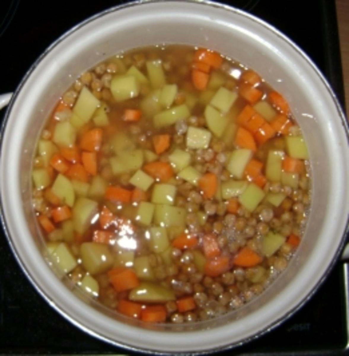Tempoerbsen-Suppe mit Bockwurst - Rezept