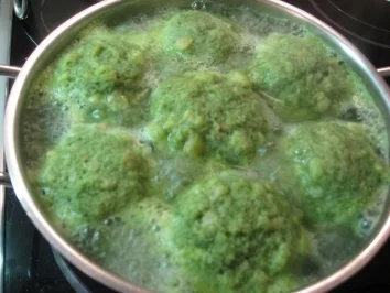 Rezept: Spinatknödel Bild Nr. 3 Spinatknödel - Rezept - Bild Nr. 3