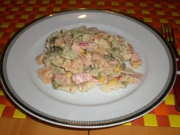 Nudelsalat Tricolore - Rezept