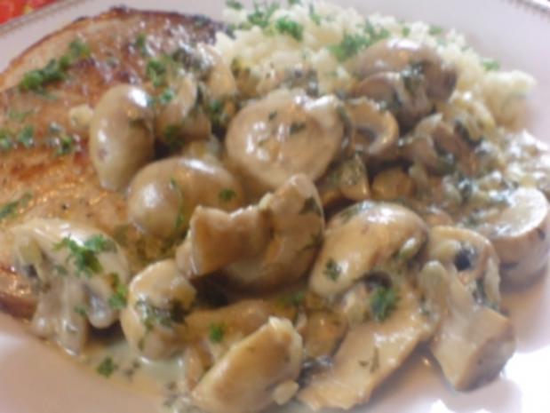 Champignon-Ragout mit Reis und Minutensteaks - Rezept - kochbar.de