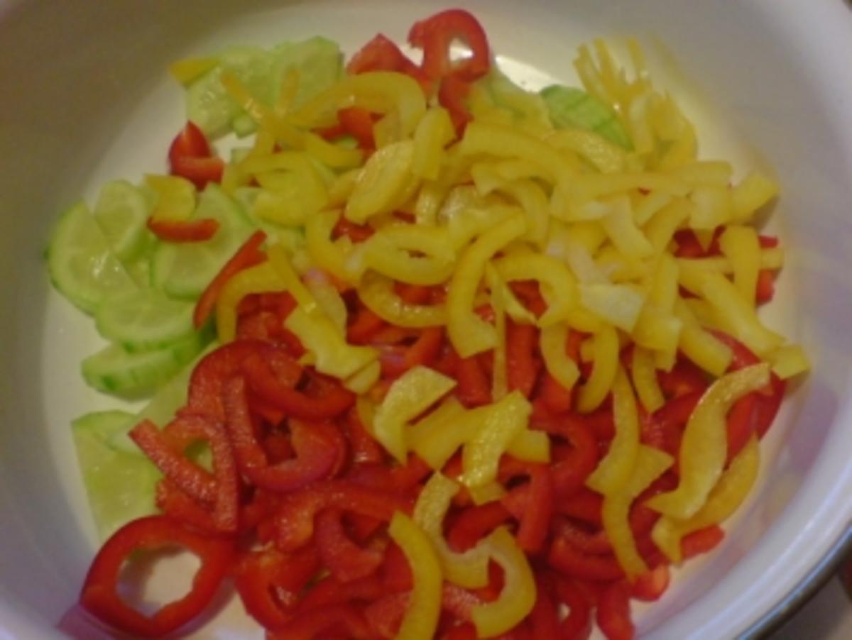 Gurken-Paprika-Salat - Rezept - Bild Nr. 2