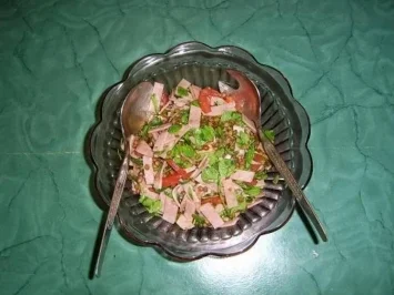 Rezept: Linsensalat mit Tomaten und Schinken Linsensalat mit Tomaten und Schinken - Rezept