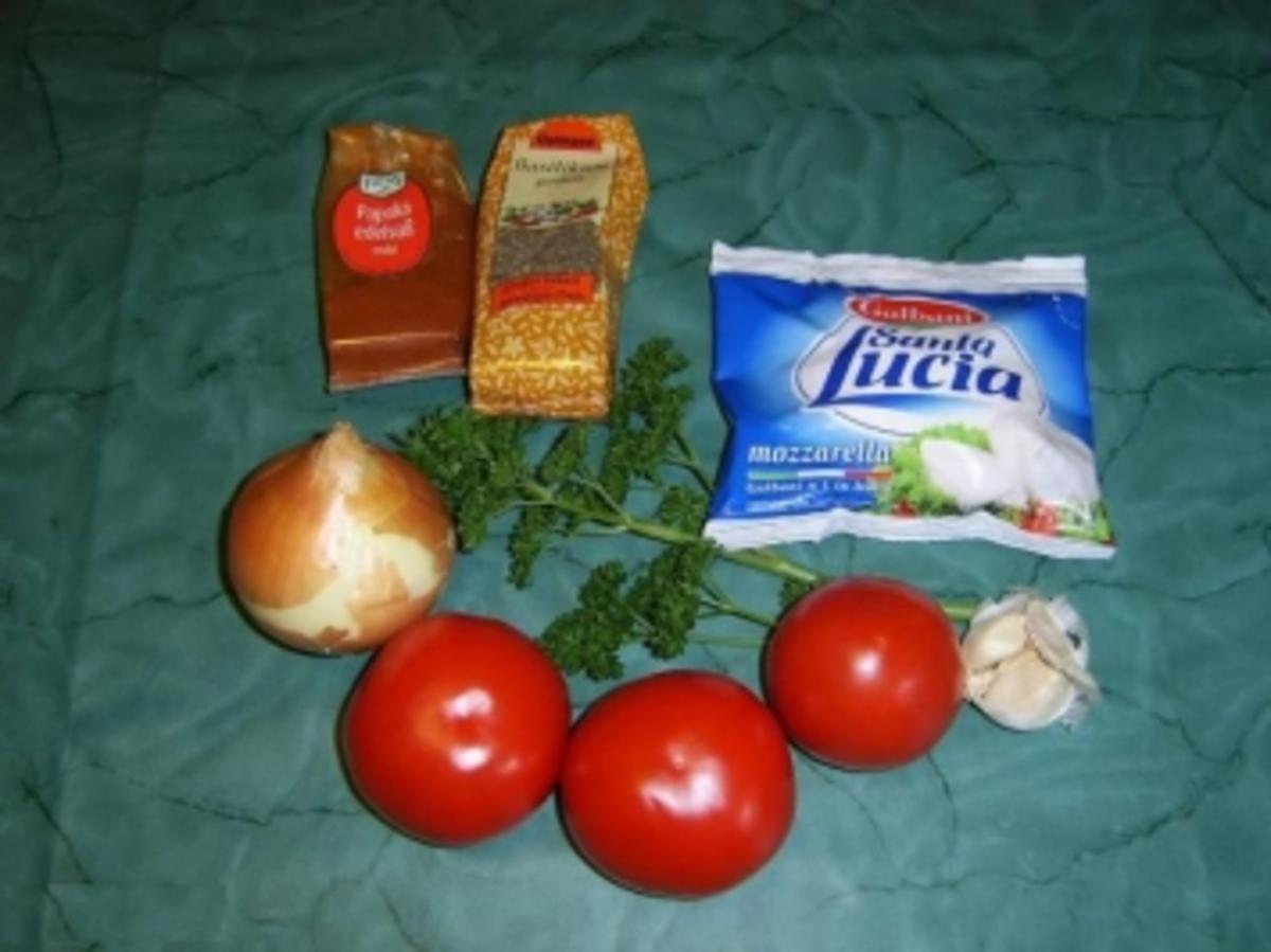 Tomate in der Zwiebelhaut - Rezept