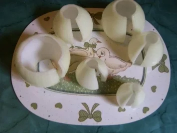 Tomate in der Zwiebelhaut - Rezept