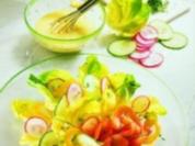 Gemischter Salat mit Senf-Sahne-Sauce - Rezept