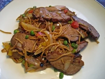 Wok-Pfanne mit Entenbrust ... - Rezept