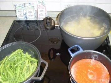 Rezept: Thunfisch-Bohnen-Tomatensauce Thunfisch-Bohnen-Tomatensauce - Rezept