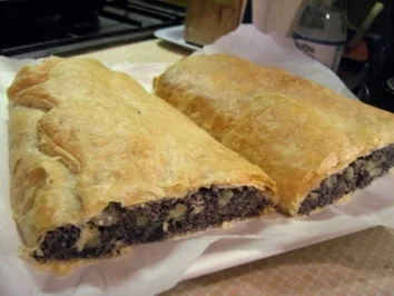 Mehlspeisen: Mohn-Apfel-Verstrudelung - Rezept