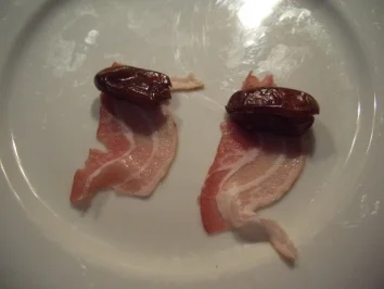 Datteln im Speckmanetel - Rezept