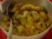 Gnochi in roter Currysauce - Rezept