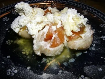 Topfenmarillenknödel (ohne Brösel) - Rezept