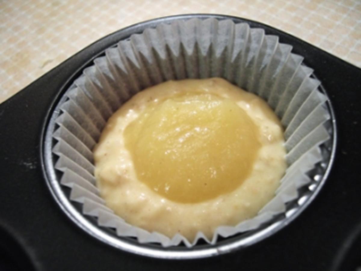 Muffins: Gefüllte Apfelmus-Muffins - Rezept