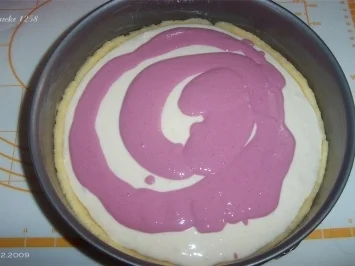 Marmorierter Käse-Himbeer-Kuchen - Rezept