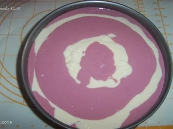 Marmorierter Käse-Himbeer-Kuchen - Rezept