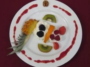 Rezept: Früchte auf Joghurt mit Bienenhonig Früchte auf Joghurt mit Bienenhonig - Rezept