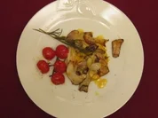 Überbackene Polenta mit Orangen-Fenchel, Pastis-Sahnesoße und gegrillten Steinpilzen - Rezept