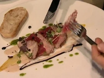 Vitello Tonnato von Kalbfilet mit rohem Tunfisch (Jochen Bendel) - Rezept
