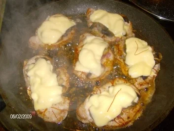 Minutensteaks gut bedeckt. - Rezept