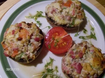 Champignon-Köpfe verschmelzen mit der Füllung - Rezept
