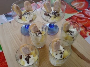 Apfel-Vanille-Schichtspeise - Rezept