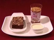 Lecker Nachtisch - Mascarpone-Beeren-Creme mit Krokant (Kerstin Landsmann) - Rezept