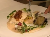 Rezept: Heilbutt mit Granatapfelsalat, Safranreis und Aprikosen (Gundis Zรกmbรณ) Heilbutt mit Granatapfelsalat, Safranreis und Aprikosen (Gundis Zรกmbรณ) - Rezept