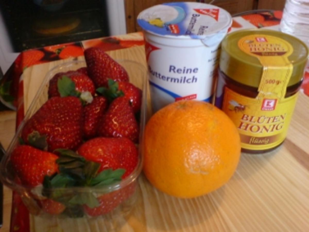 Erdbeer-Buttermilch-Shake - Rezept - Bild Nr. 3