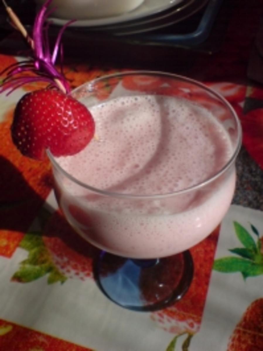 Erdbeer-Buttermilch-Shake - Rezept - Bild Nr. 7