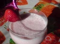 Erdbeer-Buttermilch-Shake - Rezept - Bild Nr. 8