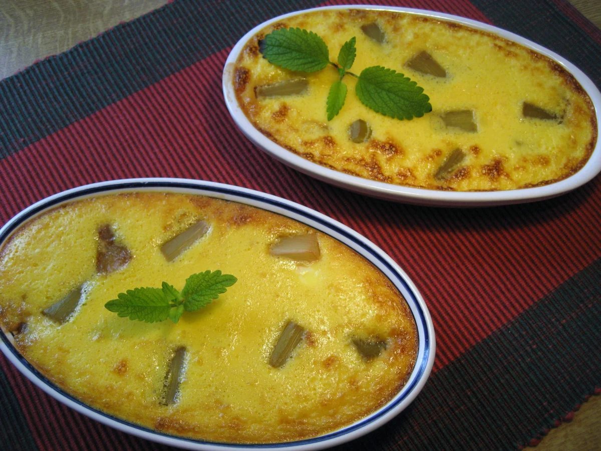 Rezept: Rhabarber-Dessert... Bild Nr. 8348 Rhabarber-Dessert... - Rezept - Bild Nr. 8348