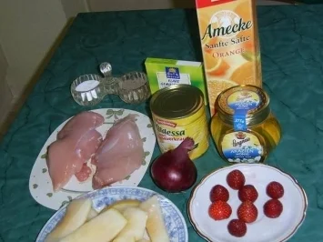 Hähnchenfilet mit Orangen,-Erdbeer,-Melonenkraut - Rezept