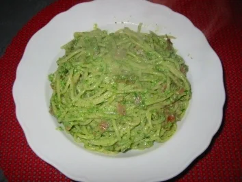 Spaghetti mit grünen Kräutern - Rezept