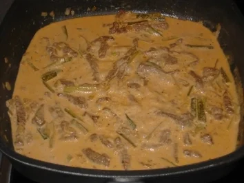 Rezept: Spaghetti Stroganoff Bild Nr. 3 Spaghetti Stroganoff - Rezept - Bild Nr. 3