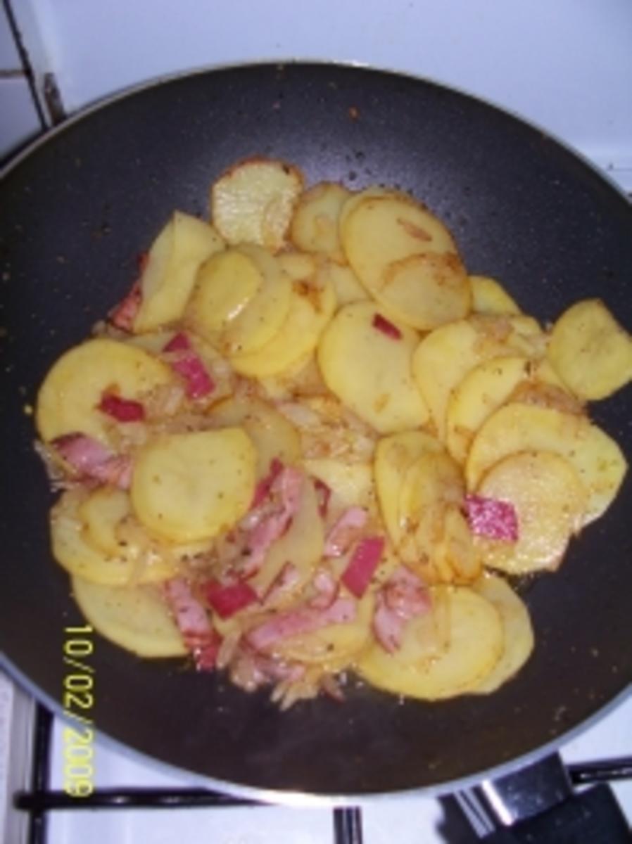 Bratkartoffeln aus rohen Kartoffeln - Rezept - kochbar.de