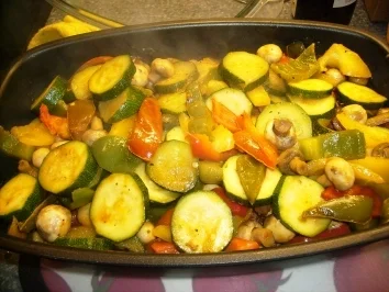 Rezept: Reisauflauf mit Hackfleisch und Gemüse Reisauflauf mit Hackfleisch und Gemüse - Rezept