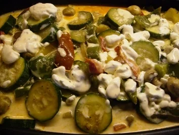 Rezept: Reisauflauf mit Hackfleisch und Gemüse Reisauflauf mit Hackfleisch und Gemüse - Rezept