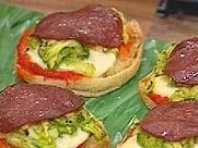 Blitz-Pizzen-Salami - Rezept