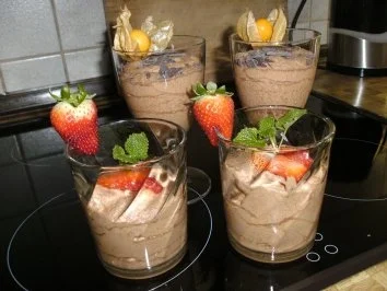 Schokoladencreme   "Des Teufels Hauptmahlzeit" - Rezept