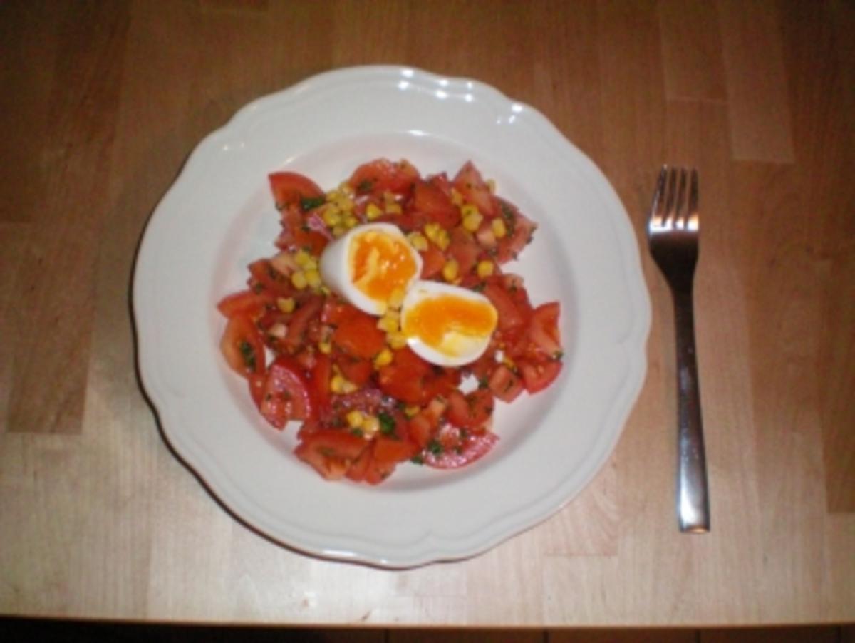 Tomatensalat mit Mais und gekochtem Ei. Total einfach, gesund und
leicht ! - Rezept By Katjushka