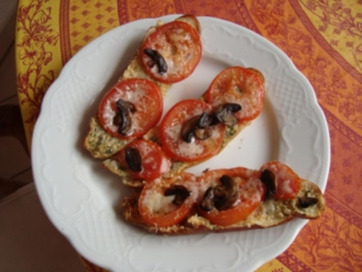 Abendbrot - Gebackene Tomaten-Brote - Rezept