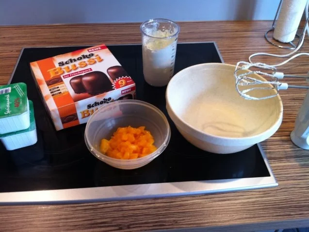 Rezept: "TORTE" Mohrenkopf-Torte Bild Nr. 2 "TORTE" Mohrenkopf-Torte - Rezept - Bild Nr. 2