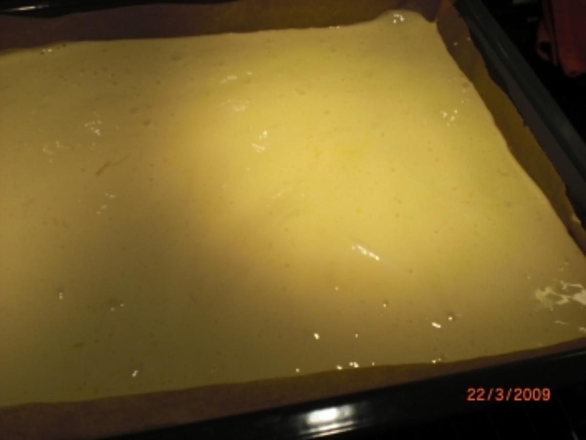 Erdbeer Flocken Schnitte - Rezept