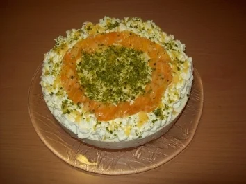 Eierlikörtorte mit Pfirsichen - Rezept