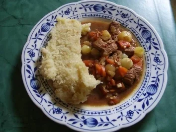 Katalanisches Rinderragout mit Schokolade - Rezept