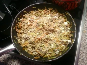 Rezept: gefüllte nudeln in butter milch-minze sauce gefüllte nudeln in butter milch-minze sauce - Rezept