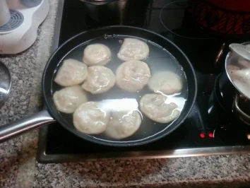 Rezept: gefüllte nudeln in butter milch-minze sauce gefüllte nudeln in butter milch-minze sauce - Rezept