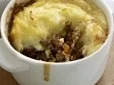 Rezept: Shepherdยดs Pie mit gratinierter Creamy Mash Haube Shepherdยดs Pie mit gratinierter Creamy Mash Haube - Rezept