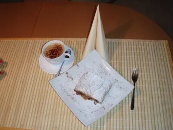 Wiener-Blätterteig-Apfelstrudel   oder  Gezogener Apfelstrudel - Rezept