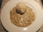 Champignonsoße mit Semmelknödel - Rezept