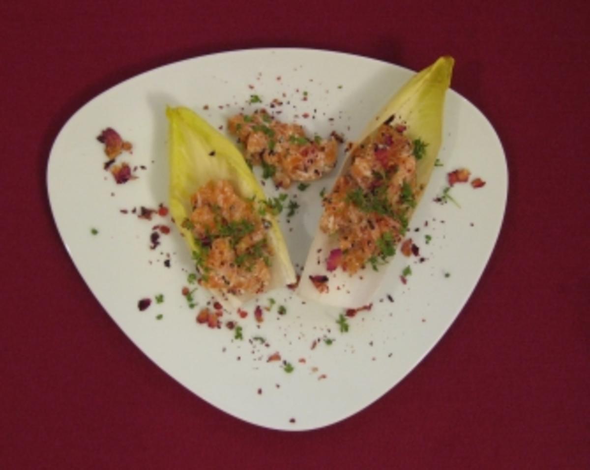 Ingwer-Lachs-Tatar an Chicoree - Rezept - kochbar.de